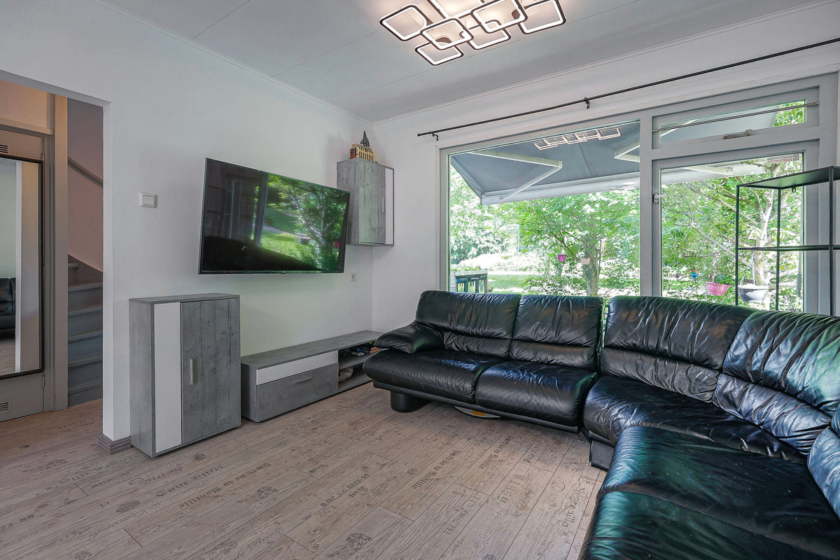 Hoekwoning te koop: Hoefbladweg 20, Zaandam