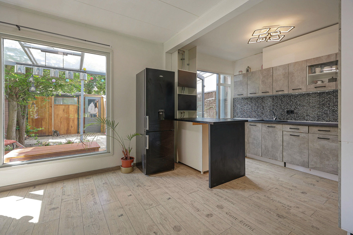 Hoekwoning te koop: Hoefbladweg 20, Zaandam