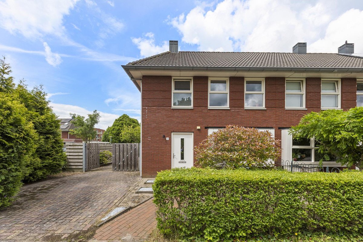 Hoekwoning te koop: Porfierstraat 31, Groningen
