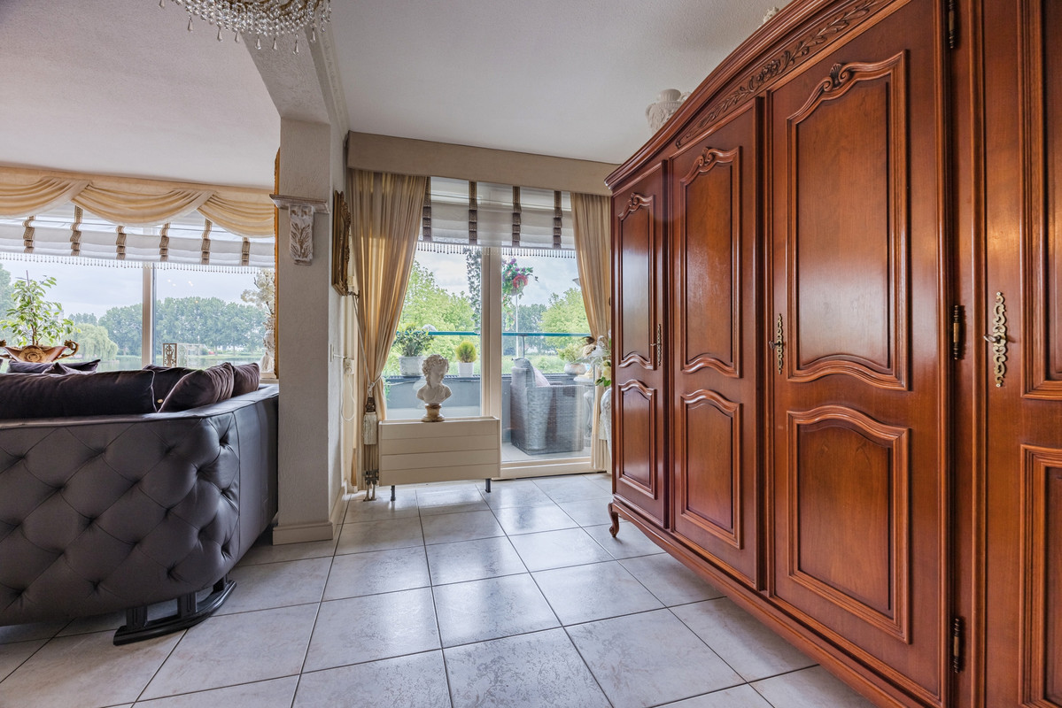 Appartement te koop: Jacques Dutilhweg 555, Rotterdam