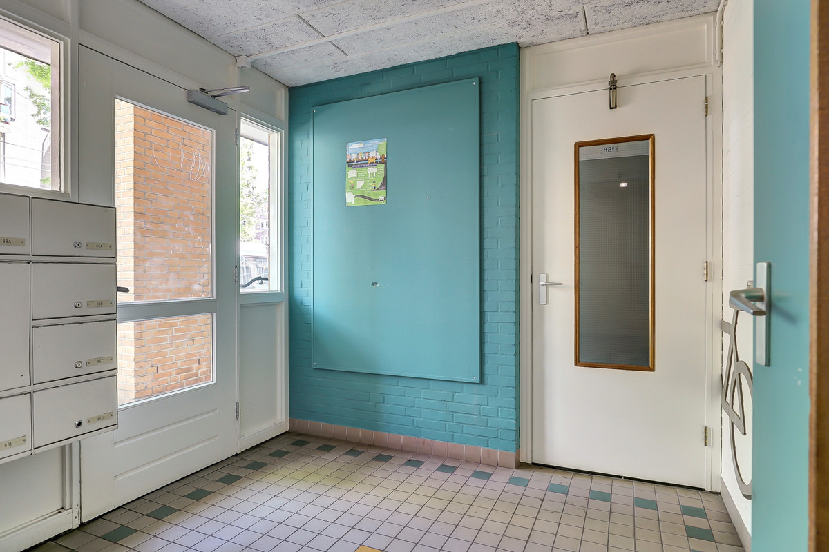 Appartement te koop: Molukkenstraat 86A, Amsterdam