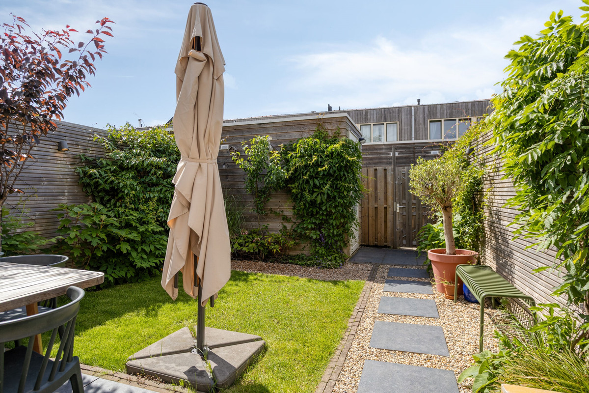 Tussenwoning te koop: Kruistochtstraat 26, Haarlem