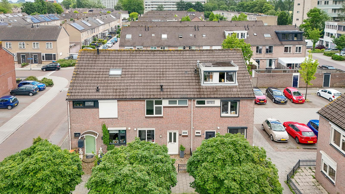 Tussenwoning te koop: Maarten Trompstraat 24, 'S-Hertogenbosch