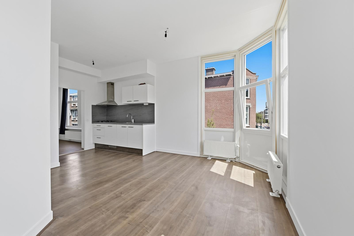 Studio te koop: Jasmijnstraat 37, 'S-Gravenhage
