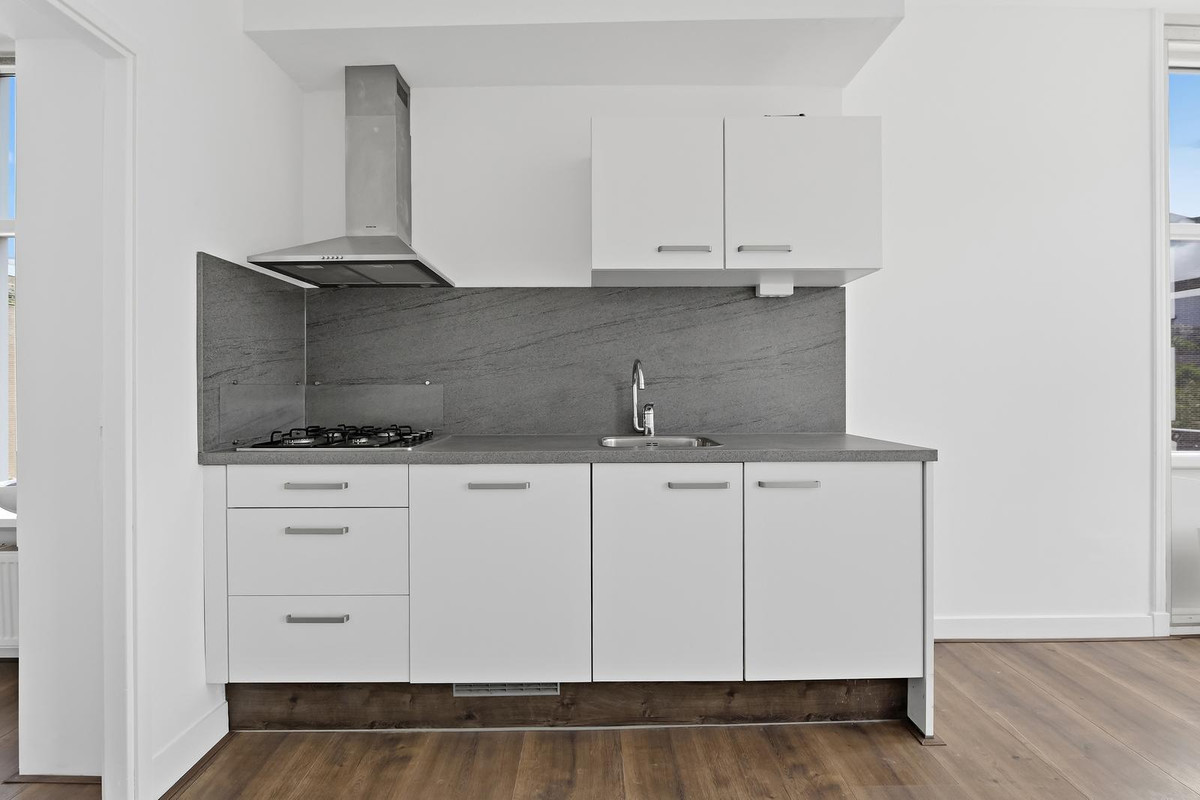 Studio te koop: Jasmijnstraat 37, 'S-Gravenhage