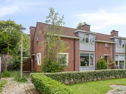 J.H. van Linschotenstraat 6