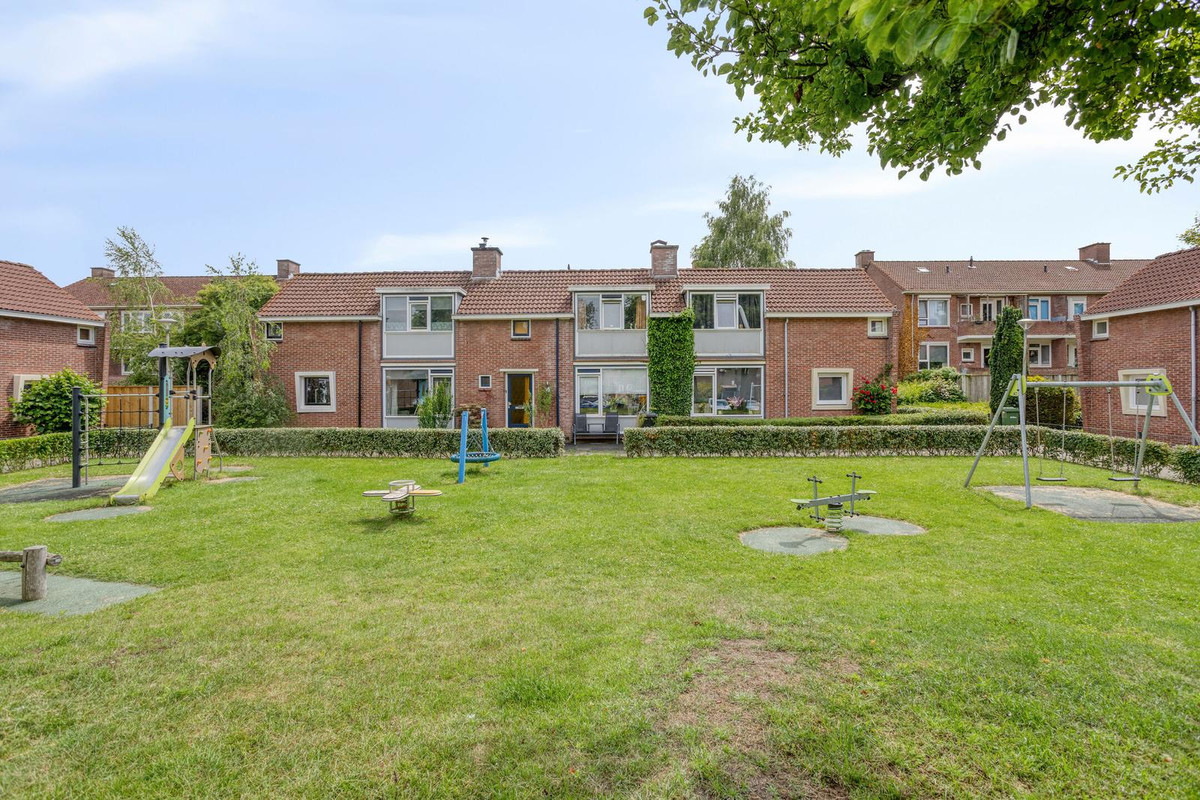 Hoekwoning te koop: J.H. van Linschotenstraat 6, Enschede