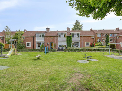 J.H. van Linschotenstraat 6