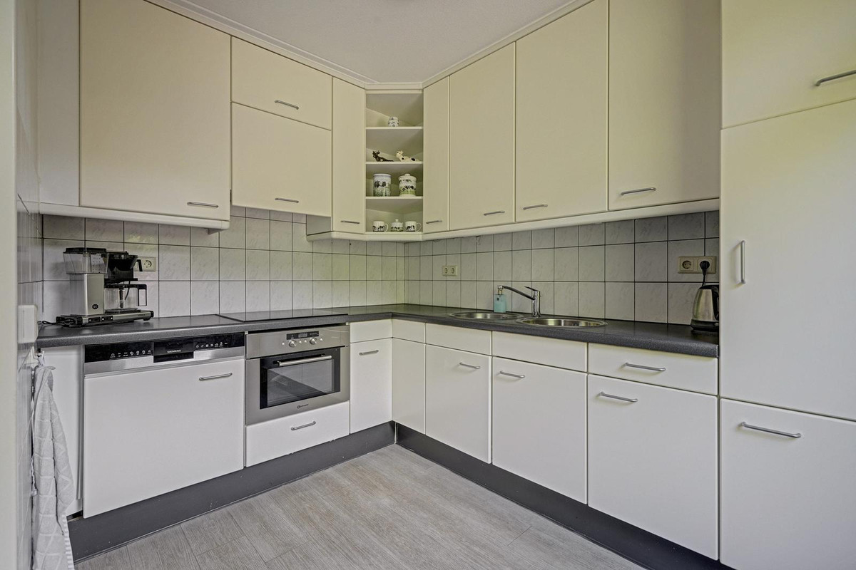 Twee-onder-één-kap te koop: Cranendonckstraat 1, Hedel