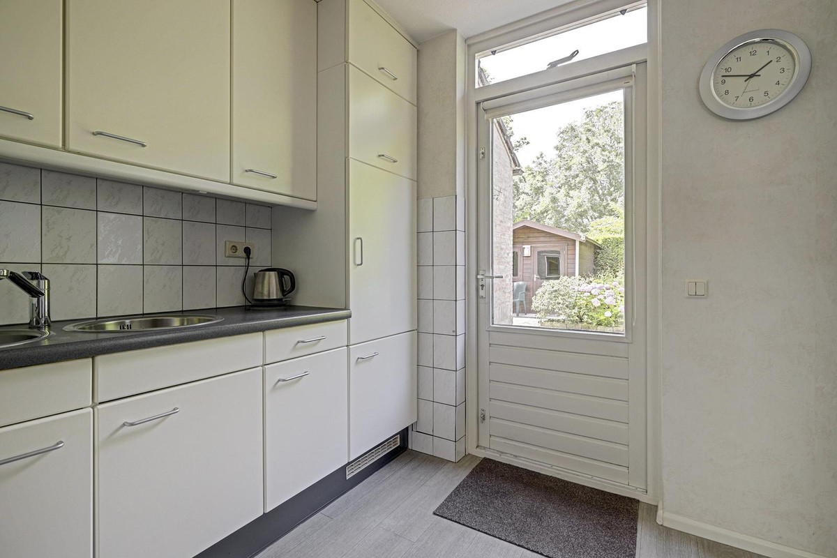 Twee-onder-één-kap te koop: Cranendonckstraat 1, Hedel