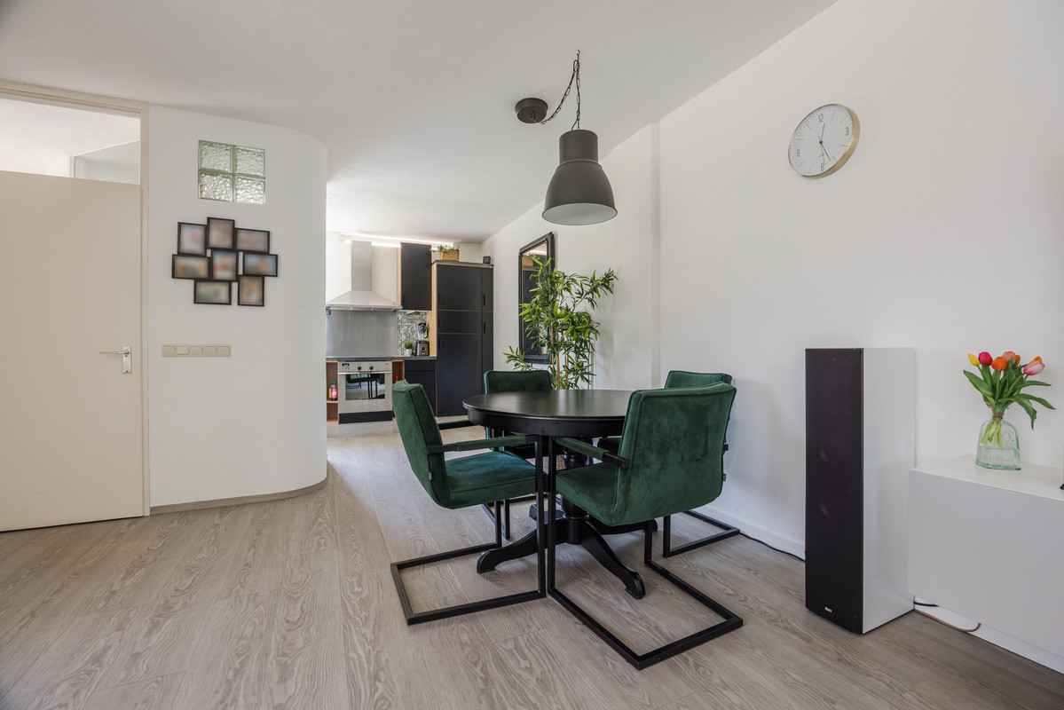 Tussenwoning te koop: Grebbe 7, Rotterdam