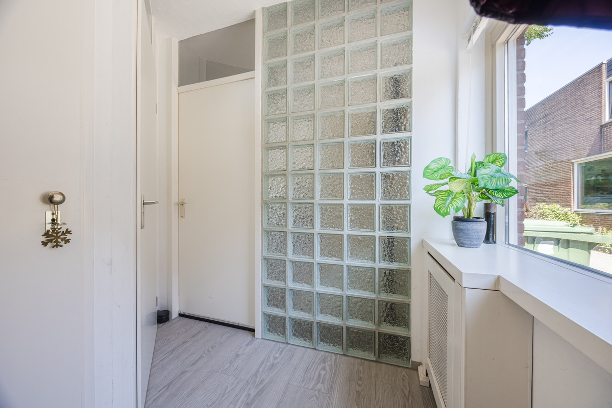 Tussenwoning te koop: Grebbe 7, Rotterdam