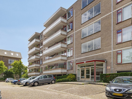 Haagplein 4