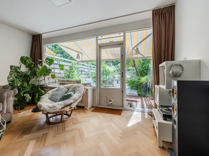 Azarooldoorn 40
