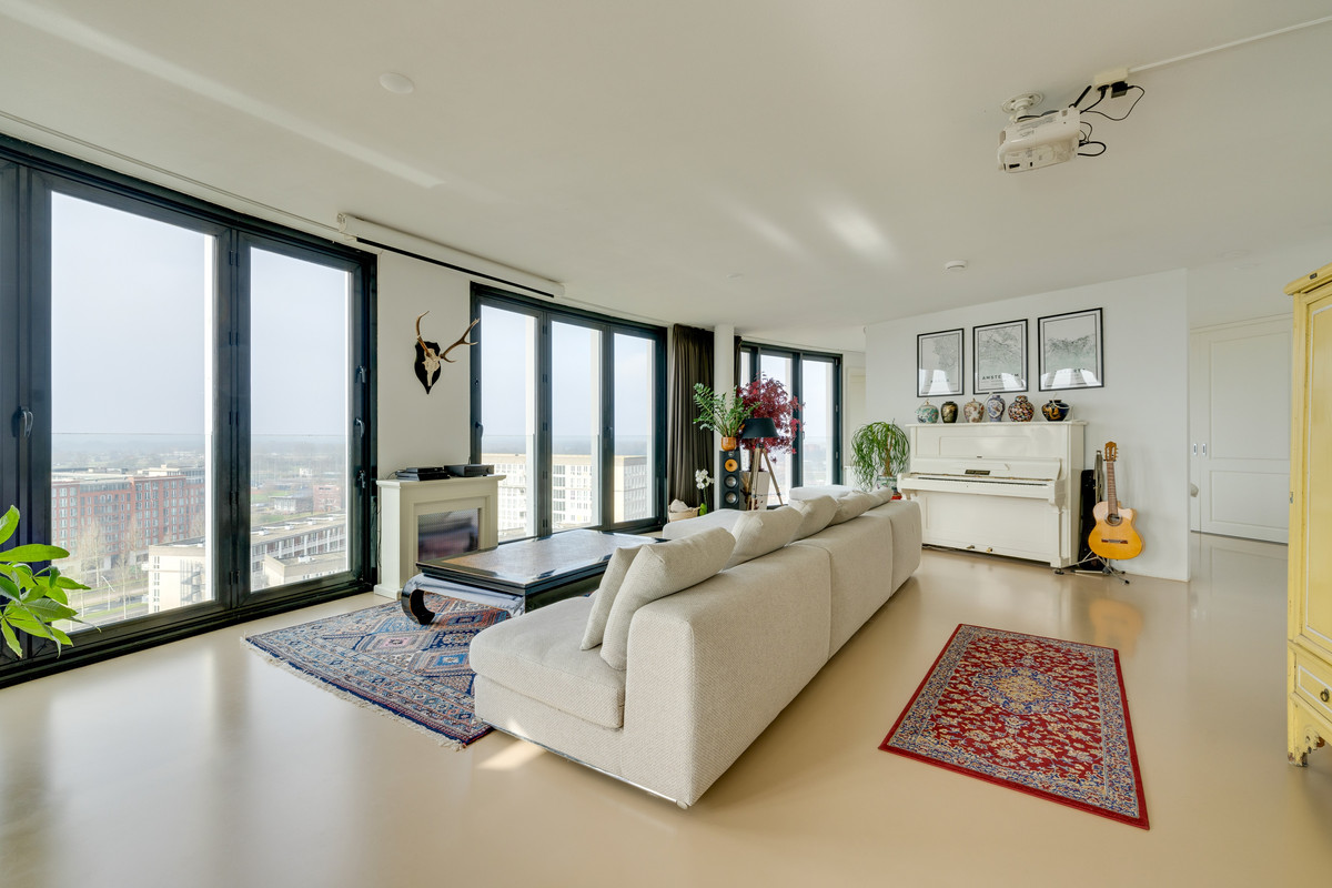 Appartement te huur: Oeverpad 201, Amsterdam