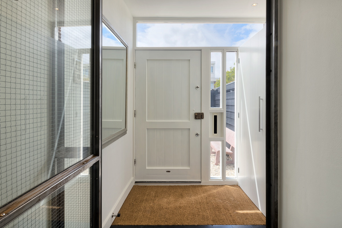 Hoekwoning te koop: Imstenrade 55, Amsterdam