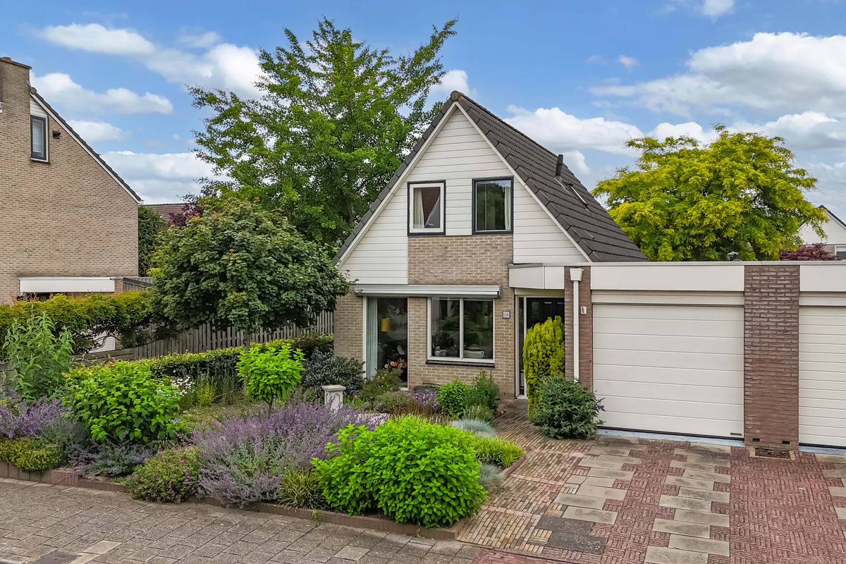 Hoekwoning te koop: Mastenbroek 26, Emmeloord