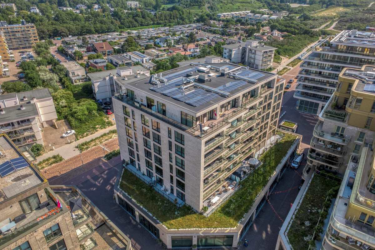 Appartement te koop: Deltaplein 339, 'S-Gravenhage