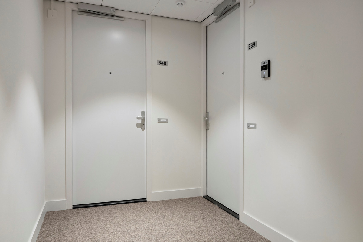 Appartement te koop: Deltaplein 339, 'S-Gravenhage