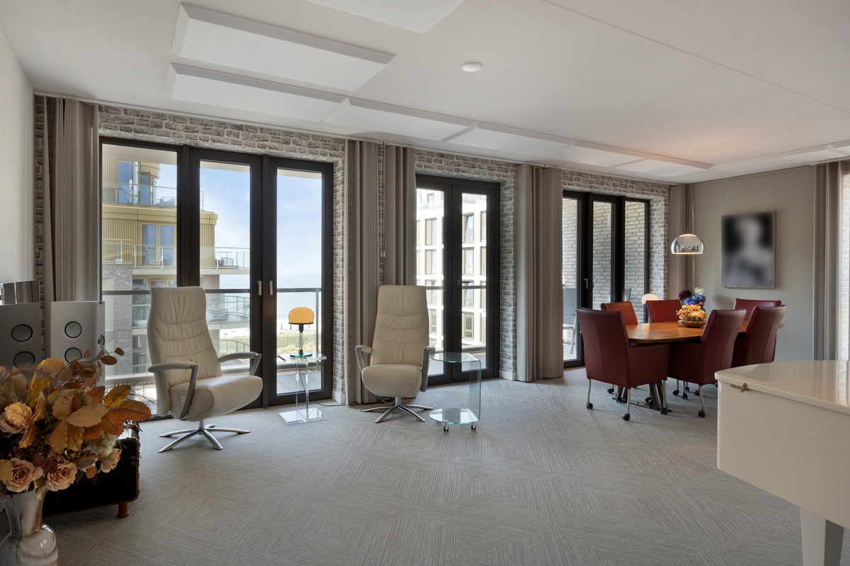 Appartement te koop: Deltaplein 339, 'S-Gravenhage