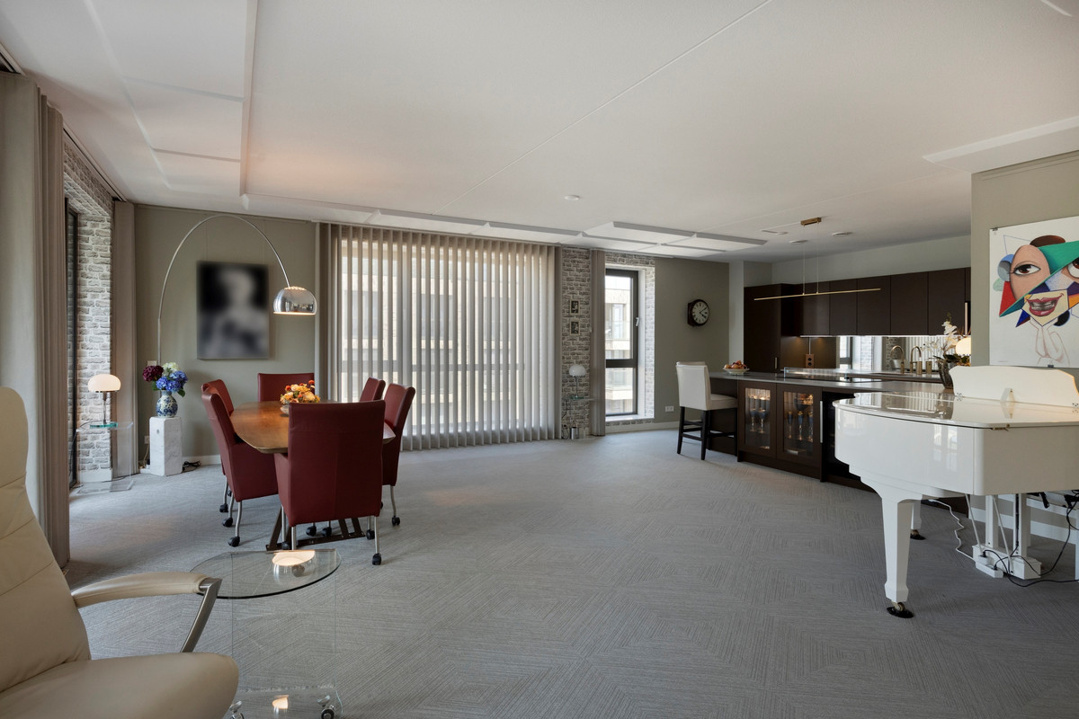 Appartement te koop: Deltaplein 339, 'S-Gravenhage