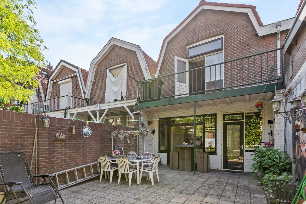 Tussenwoning te koop: Christiaan de Wetstraat 7, Dordrecht