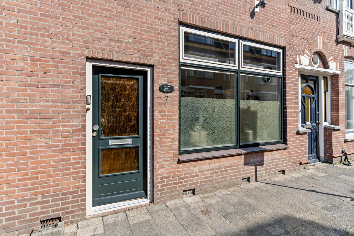 Tussenwoning te koop: Christiaan de Wetstraat 7, Dordrecht