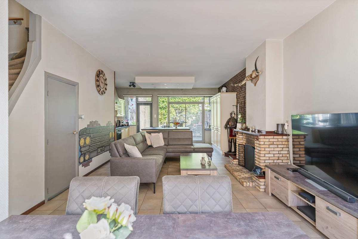 Tussenwoning te koop: Christiaan de Wetstraat 7, Dordrecht
