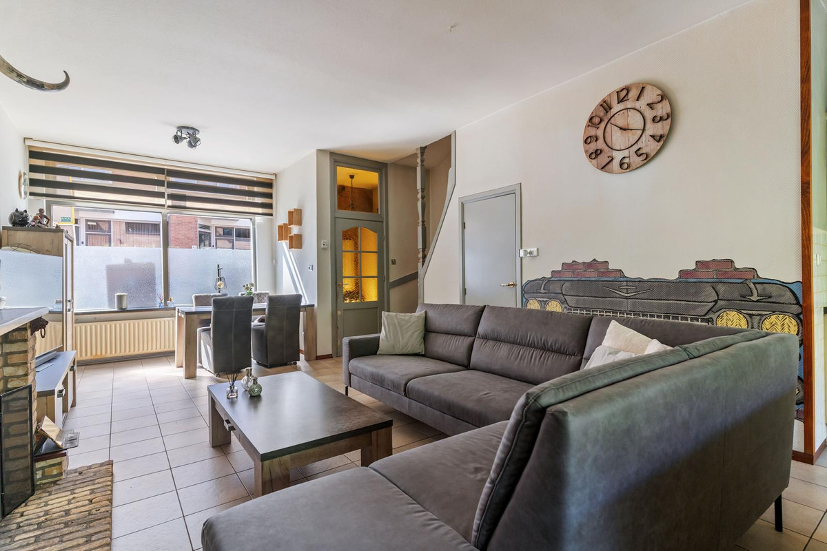Tussenwoning te koop: Christiaan de Wetstraat 7, Dordrecht
