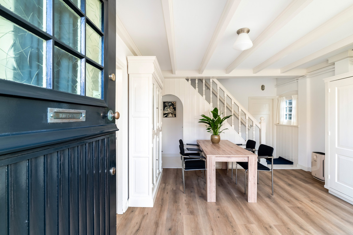 Vrijstaande woning te koop: Noordeinde 77A, Roelofarendsveen
