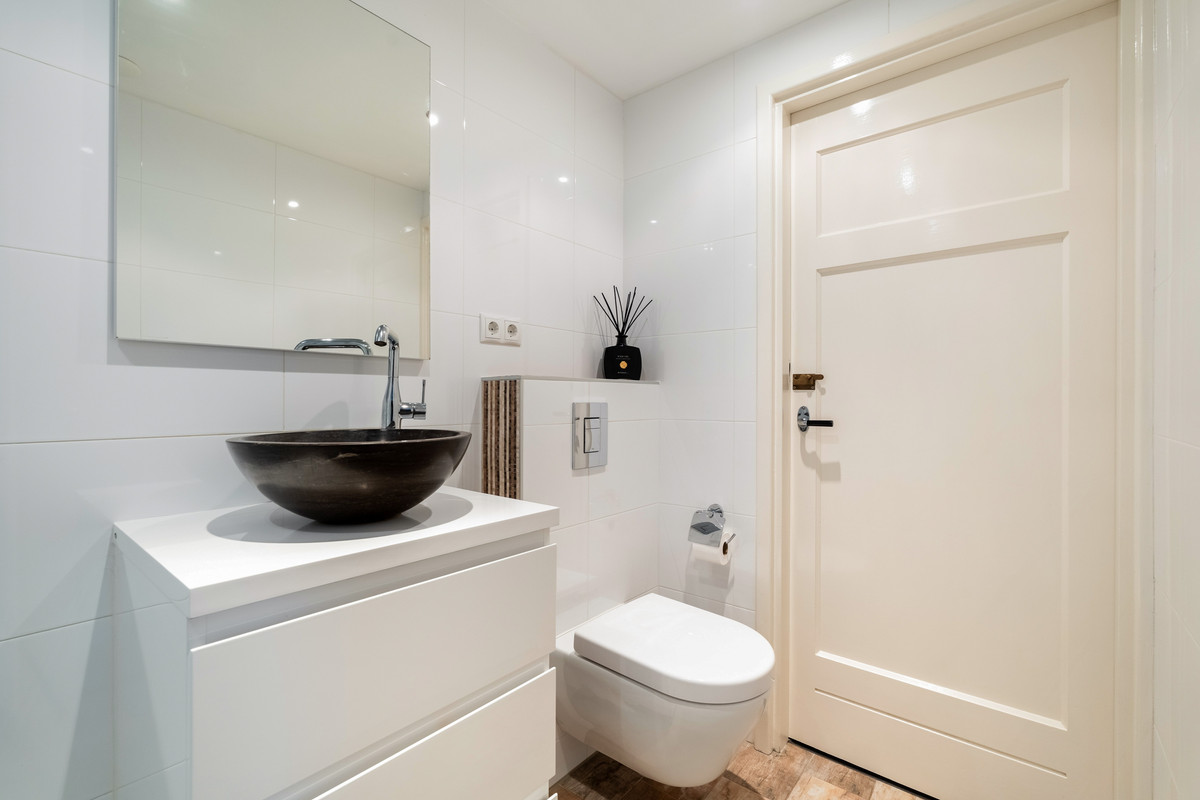 Vrijstaande woning te koop: Noordeinde 77A, Roelofarendsveen