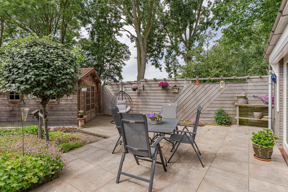 Hoekwoning te koop: Klaverveld 1, Waddinxveen