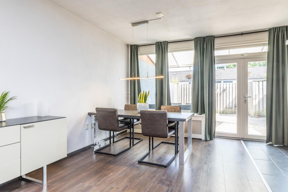 Tussenwoning te koop: Hubertusstraat 19, Hoensbroek