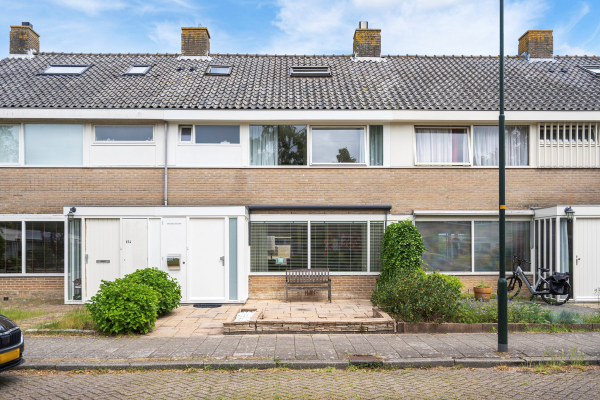 Tussenwoning te koop: Mariënstein 155, Heiloo