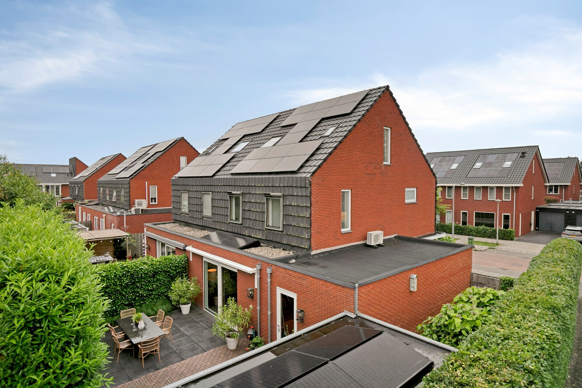 Twee-onder-één-kap te koop: Koenestraat 38, Veenendaal