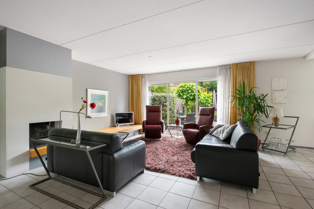 Tussenwoning te koop: Zwaluwendaal 6, Nieuwerkerk A/D Ijssel
