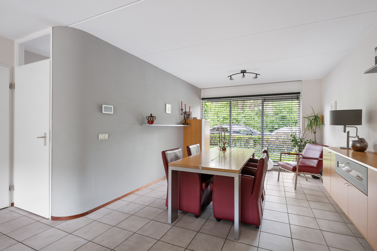 Tussenwoning te koop: Zwaluwendaal 6, Nieuwerkerk A/D Ijssel