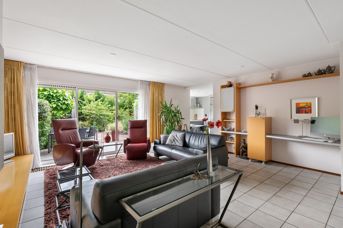 Tussenwoning te koop: Zwaluwendaal 6, Nieuwerkerk A/D Ijssel