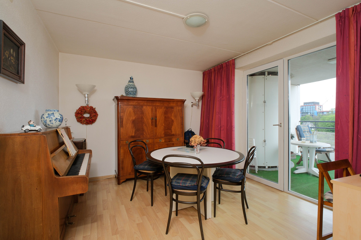 Appartement te koop: Kleine Houtstraat 39, Enschede