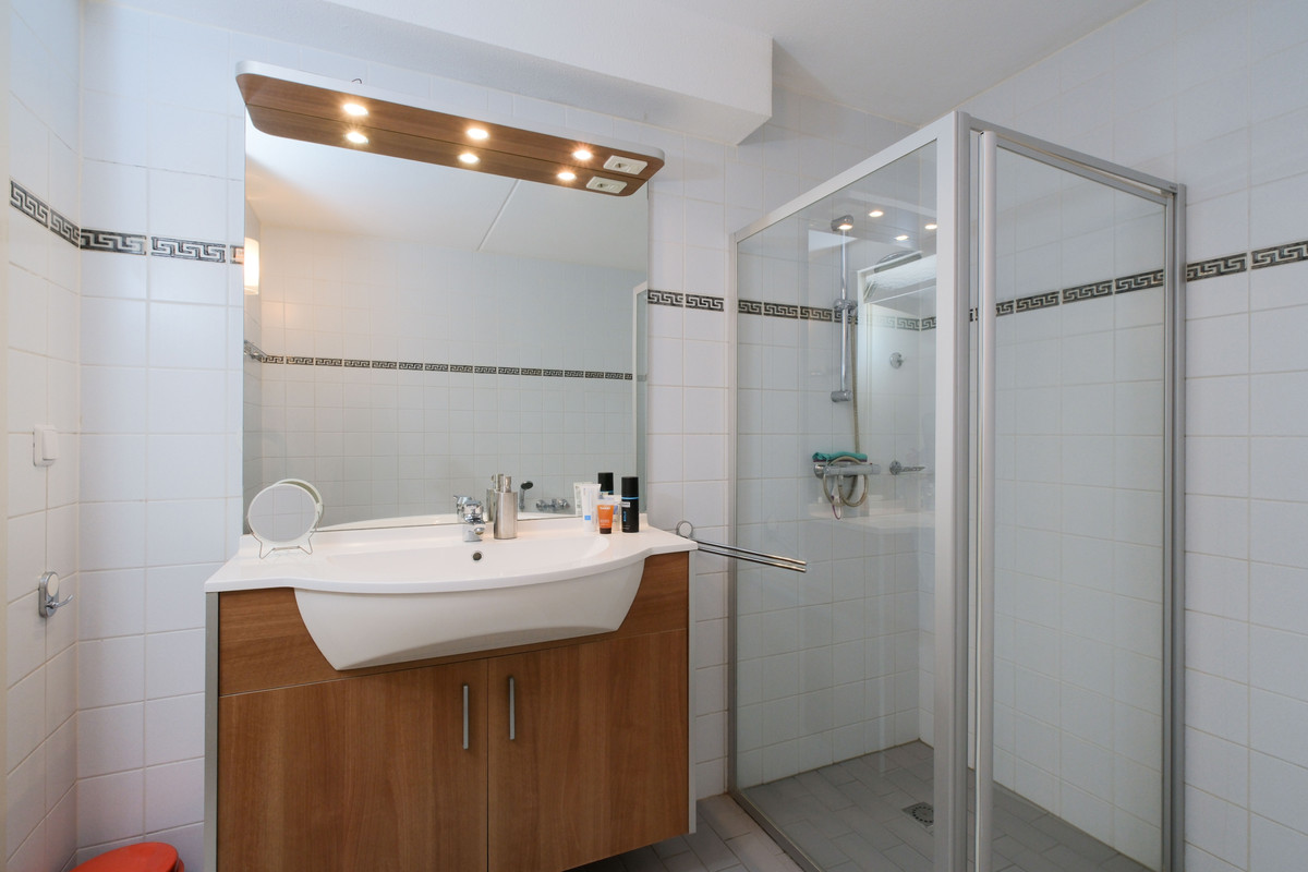 Appartement te koop: Kleine Houtstraat 39, Enschede