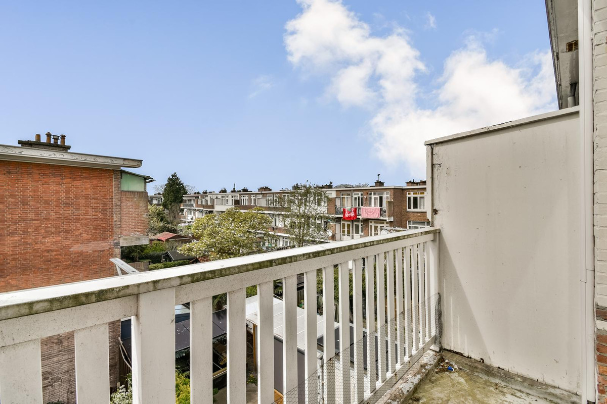 Appartement te koop: Nunspeetlaan 335, 'S-Gravenhage