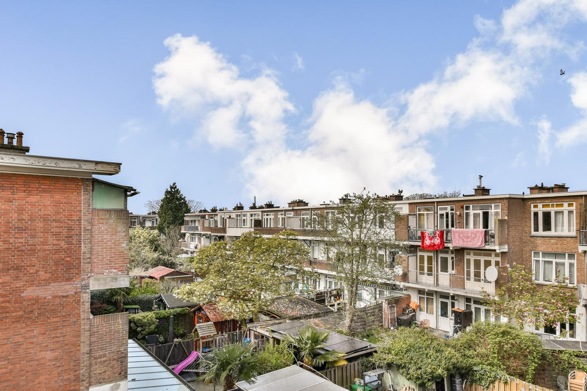 Appartement te koop: Nunspeetlaan 335, 'S-Gravenhage