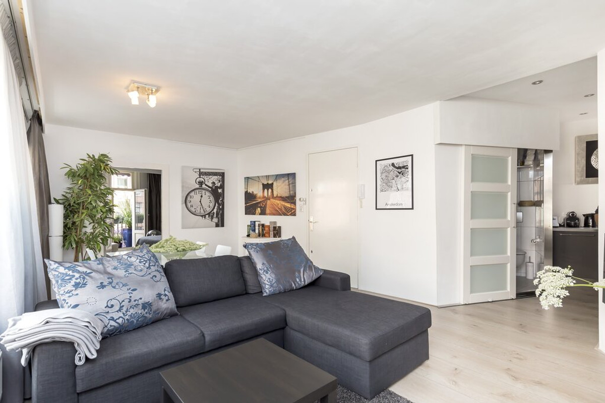 Studio te huur: Zeilstraat 53-2, Amsterdam