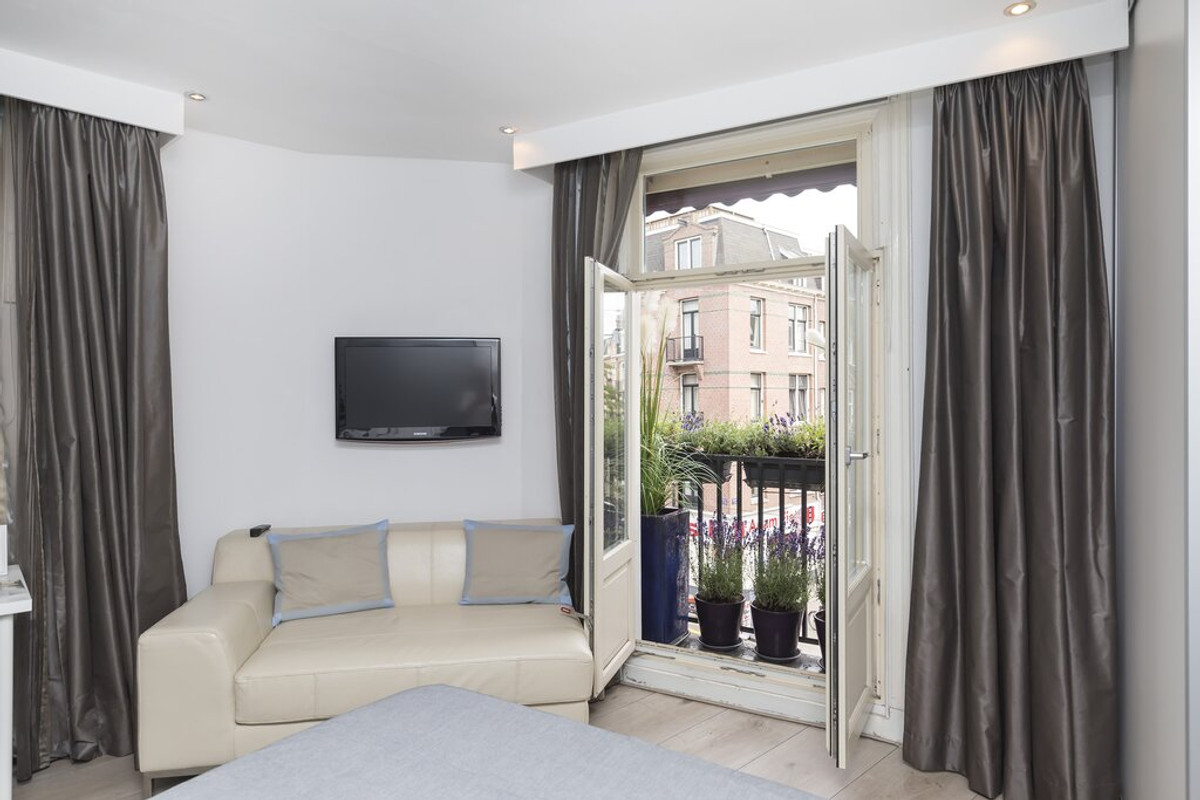 Studio te huur: Zeilstraat 53-2, Amsterdam