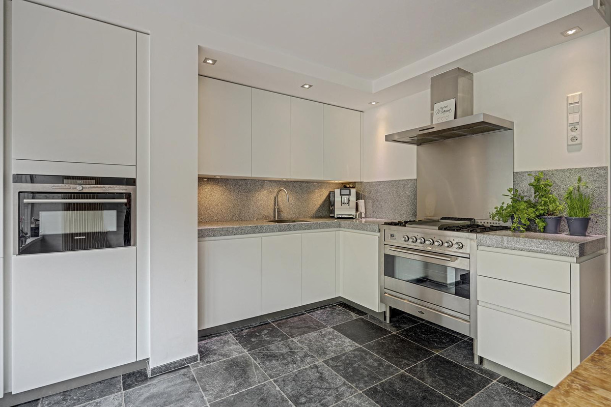 Hoekwoning te koop: Zuider Kerkedijk 337, Rotterdam