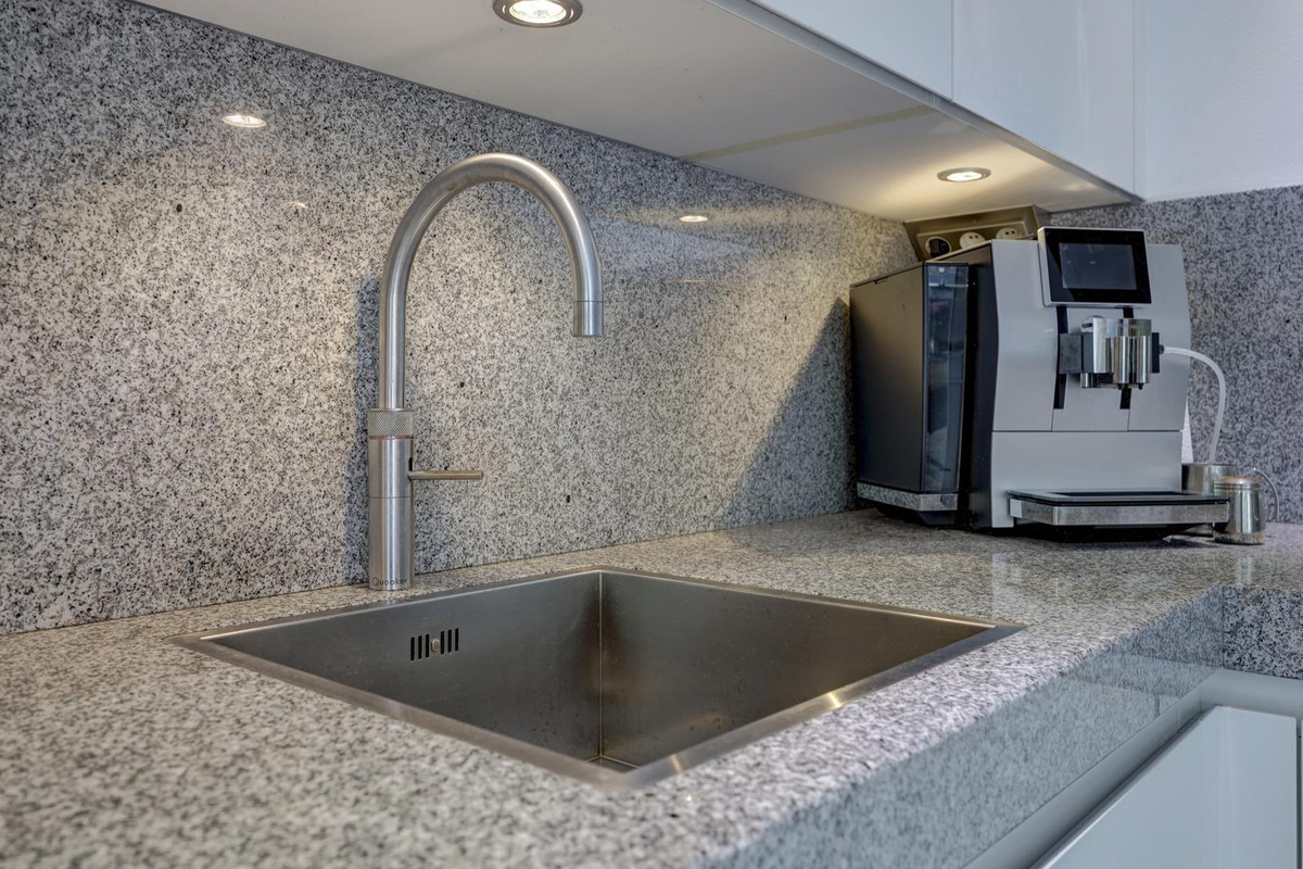 Hoekwoning te koop: Zuider Kerkedijk 337, Rotterdam