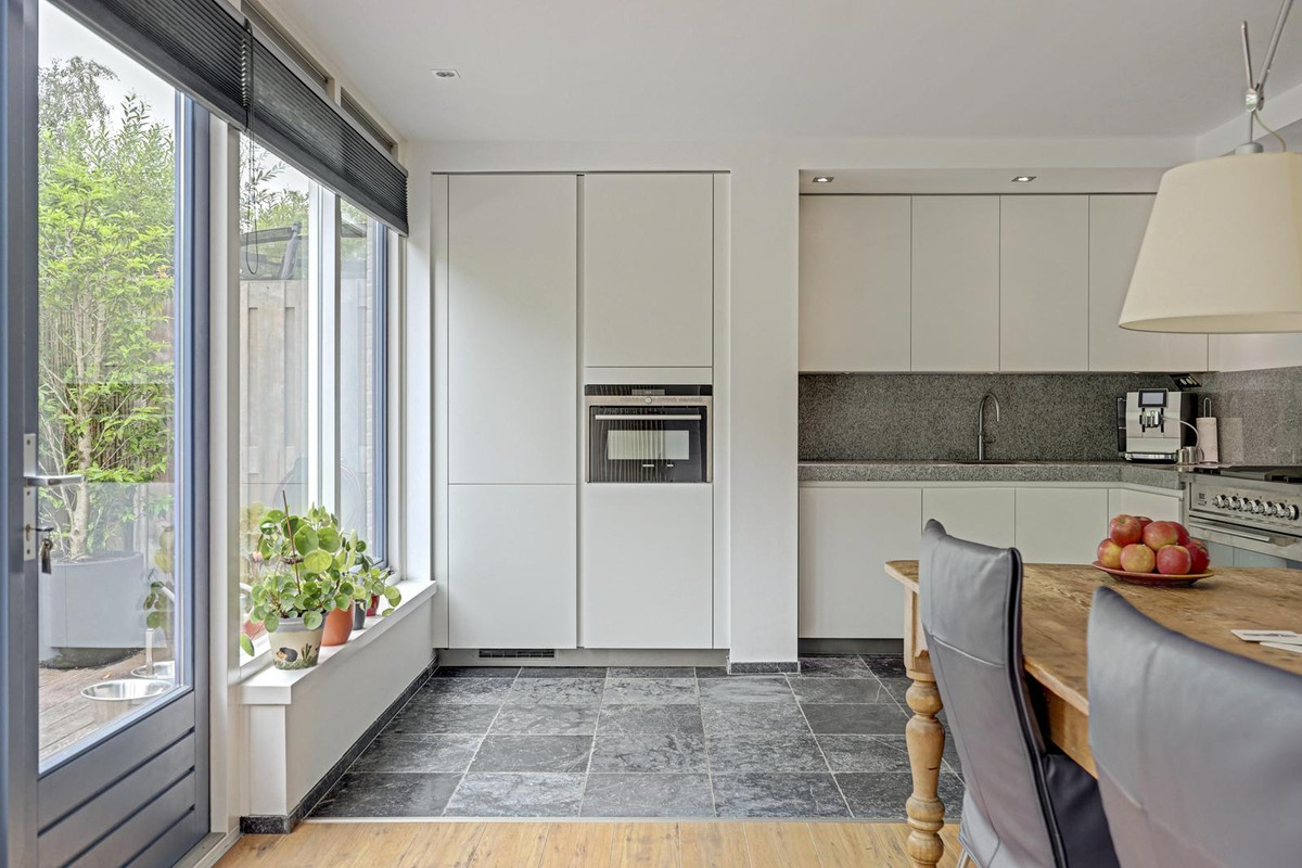 Hoekwoning te koop: Zuider Kerkedijk 337, Rotterdam