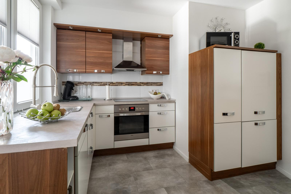 Twee-onder-één-kap te koop: Hoogstraat 82, Enschede