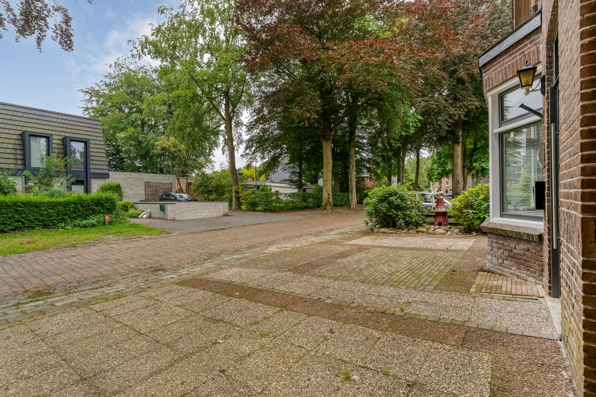 Vrijstaande woning te koop: Stationsstraat 10, Dalen
