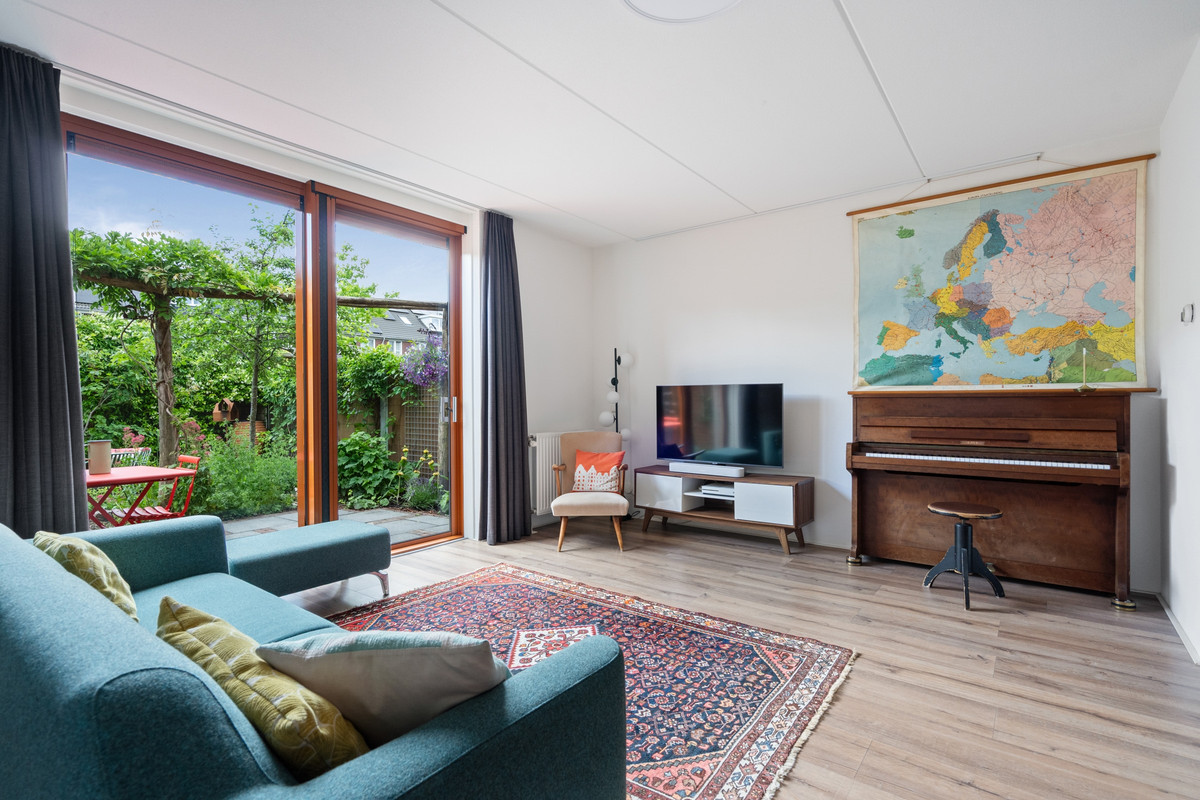 Tussenwoning te koop: Kerrieweg 37, Utrecht